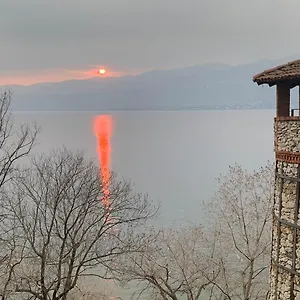  Appartamento Due Laghi Italia